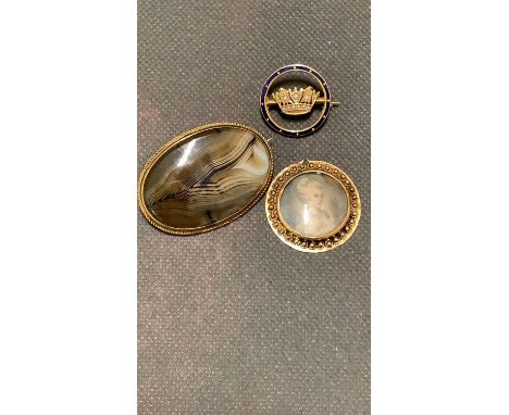2 x 19 carat brooches and 1 x 14 carat Georgian miniature portrait