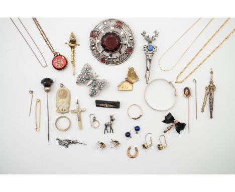 A quantity of antique and vintage costume jewellery, including Victorian bar brooches, a paste-set Scottish plaid brooch and 