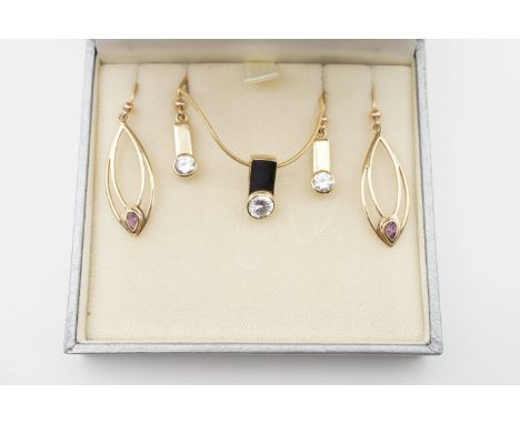 A Kit Heath 9ct gold pendant necklace and earring set, of geometric design, together with another pair of 9ct gold and amethy