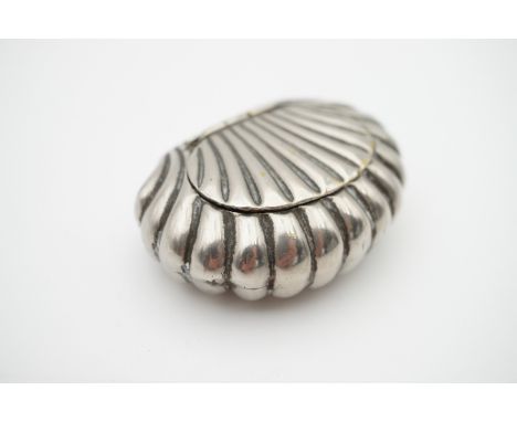 A Victorian electroplate novelty snuff box, modelled in the form of a scallop shell
