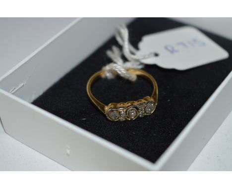 1920s 18cT Gold Ring set with Stones - 2.6g