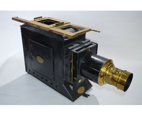 Newton & Co Magic Lantern No.1957 in Original Box 