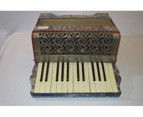 Rossetti Accordion 