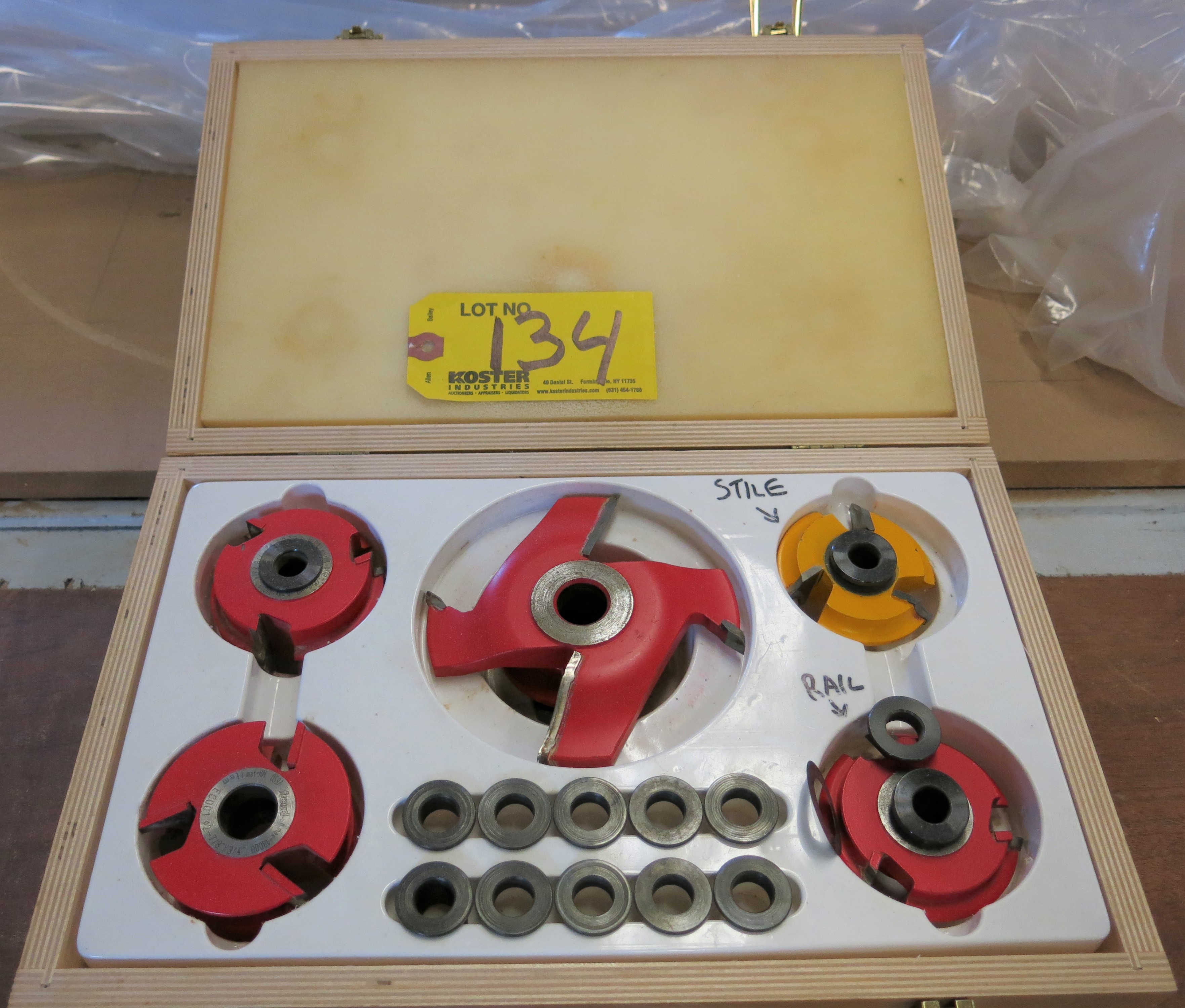 (1) FREUD CARBIDE TIPPED SHAPER CUTTERS DOOR SYSTEMS SET WITH (8) CUTTERS AND ASSOCIATED SPACERS