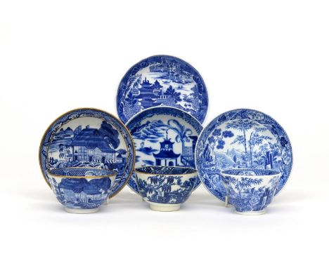 A Caughley blue and white teabowl and saucer   c.1790, printed with the Trench Mortar or Malay House pattern, a New Hall sauc