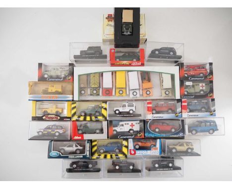 A large group of boxed and unboxed 1:43 scale models to include CARARAMA, BBURAGO and SCHUCO, comprising of assorted Land Rov