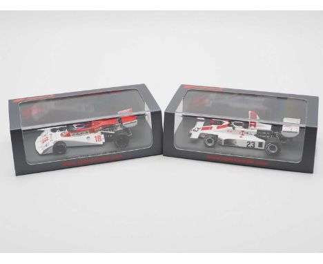 A pair of 1:43 scale hand built resin models of Formula 1 race cars by SPARK (MINIMAX), comprising of a 'S5670' 1975 Hill GH1