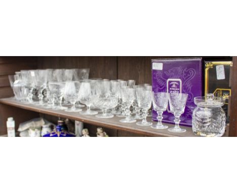 A COLLECTION OF CUPS AND DRINKING GLASSES  to include Edinburgh crystal, Waterford, sherry glasses, brandy balloons, wine gob