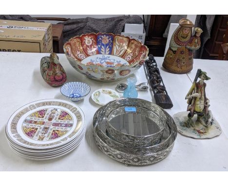 A mixed lot to include a large Japanese Satsuma bowl, a model of a gentleman and dog standing with dead game, Spode plates an