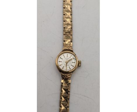 A ladies 9ct gold Rotary manual-wind wristwatch on a 9ct bracelet, total weight 12.4g Location:If there is no condition repor