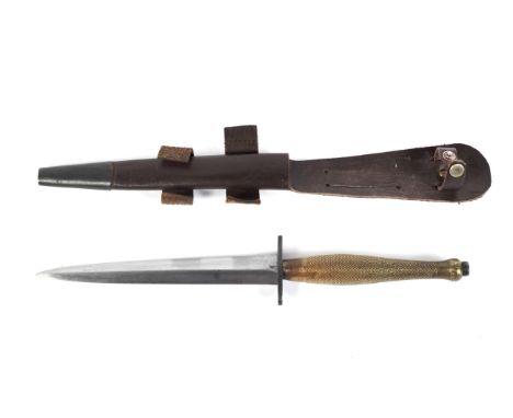 Fairbairn &amp; Sykes WWII Mark 2 fighting knife. Marked with broad arrow and B2