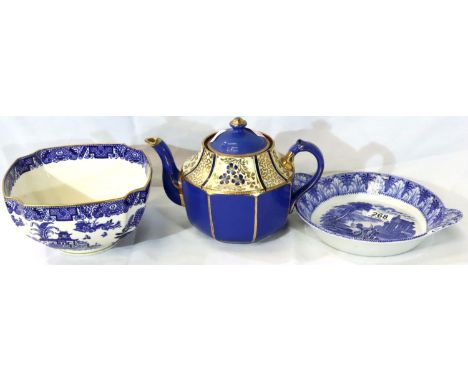 Teapot, Spode dish and a Royal Worcester blue and white bowl. P&amp;P Group 3 (£25+VAT for the first lot and £5+VAT for subse
