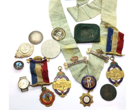 Mixed medals, fobs, watches, etc. P&amp;P Group 1 (£14+VAT for the first lot and £1+VAT for subsequent lots) 