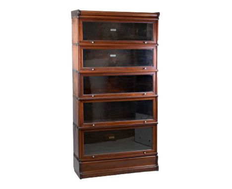 Globe Wernicke modular bookcase, 88cm x 28.5cm x 168cm high 