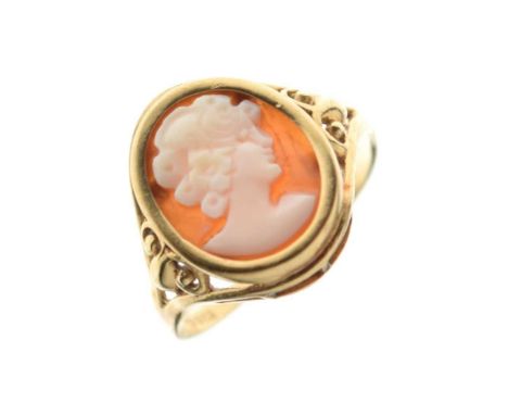 9ct gold cameo ring, size M, 2.1g gross approx