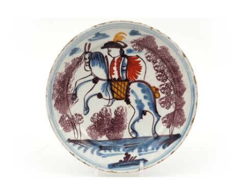 18th Cent. dish in ceramic from Delft with a polychrome decor with horseman || Achttiende eeuwse schaal in faïence van Delft 