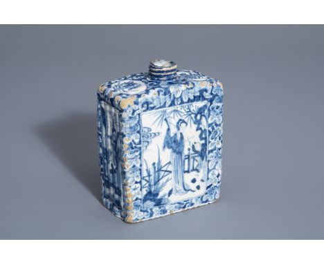 A Dutch Delft blue and white chinoiserie tea caddy, 18th C.--15,1 x 11,3 x 6 cm -- Please request condition reports by e-mail