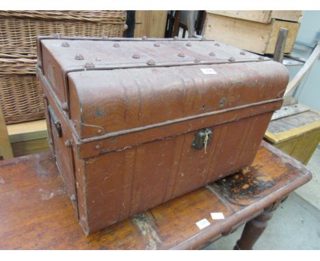 A Victorian scumbled tin trunk 