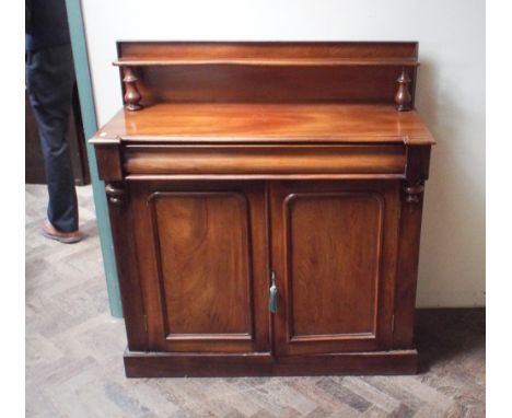 3' 6" Victorian mahogany chiffonier with small shelf back