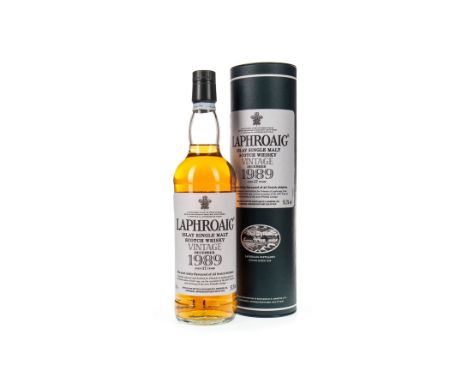 LAPHROAIG 1989 VINTAGE AGED 17 YEARS - FEIS ILE 2007 Single Malt Scotch Whisky Bottled for Friends of Laphroaig for Feis Ile 