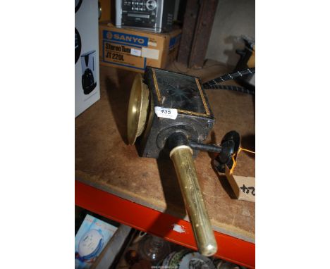 A Carriage lamp;.