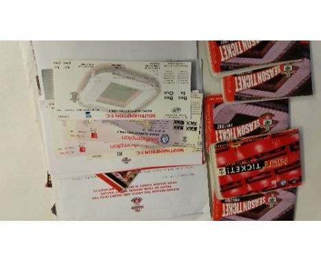 FOOTBALL, Southampton selection, inc. 2001/2 match tickets (35), Manchester United, Espanol, Leeds; season ticket booklets (5