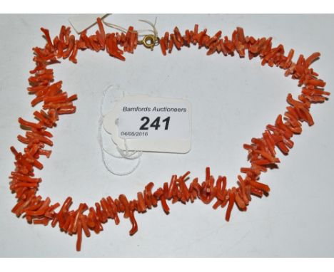 A 19th century stick coral necklace
