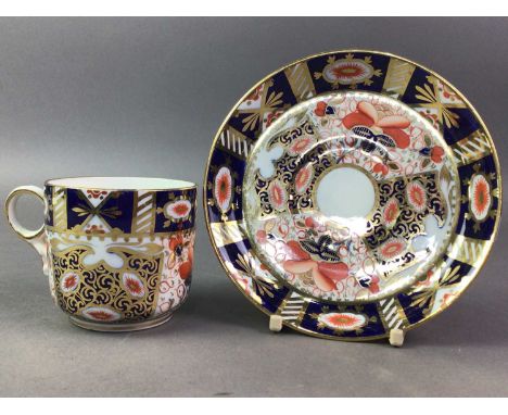 PART TEA SERVICE OF DERBY DESIGN comprising six cups, six saucers, six sideplates and a cake plate