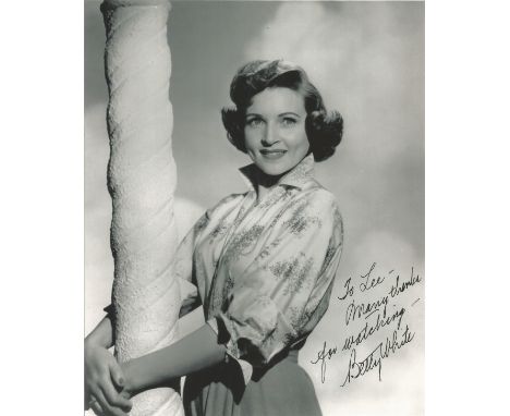 Betty White signed 10 x 8 b/w Portrait Photo, from in person collection autographed at New York 2014 dedicated. Good Conditio