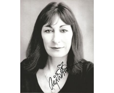 Angelica Huston signed 10 x 8 b/w Photoshoot Portrait Photo, from in person collection autographed at London Film Festival 20