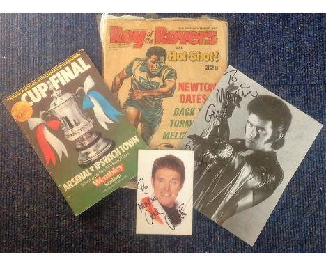 Assorted signed collection and vintage comic. Includes Alvin Stardust signed 6x4 colour photo. Dedicated, Alvin Stardust sign