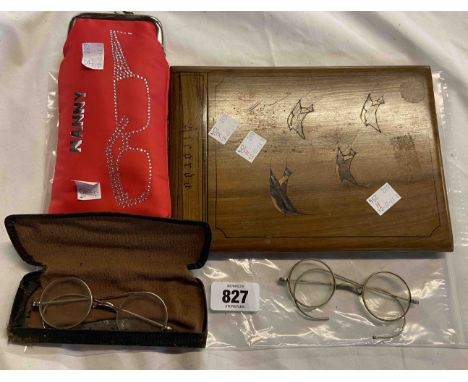 A vintage folding Sorrento ware mirror - sold with two vintage pairs of spectacles