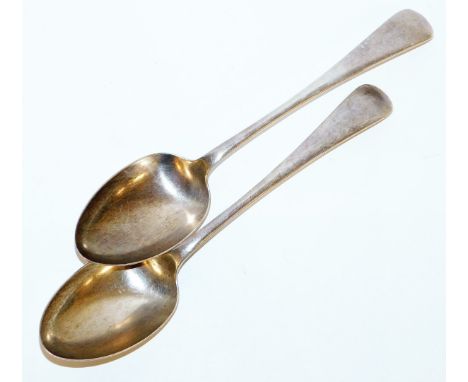 Two George V silver Old English pattern serving spoons, Sheffield 1918, 5¾ oz. 