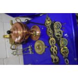 Mixed Lot: Copper samovar, horse brasses, copper water can, small brass easel and other items