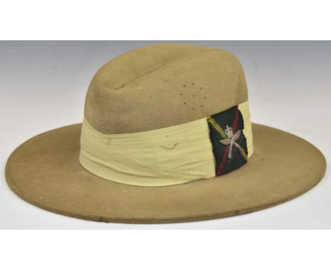 British Army Gurkha rifles 'slouch' hat with Pagri badge and Lt QGO Limbj 61401 D Coy to sweatband&nbsp;