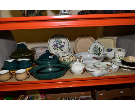 ROYAL WORCESTER 'EVESHAM' AND 'BOTANIC GARDEN' AND DENBY BOSTON DINNERWARE to include Evesham open serving bowls, cake stand,