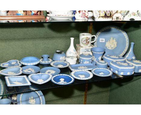 A GROUP OF WEDGWOOD JASPERWARE TRINKET POTS AND COVERS, vases, trinket dishes, 1994 commemorative plate etc, with boxed Wedgw