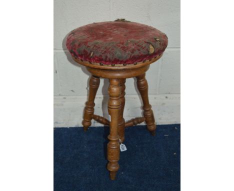 AN EDWARDIAN MAHOGANY SWIVEL PIANO STOOL (sd)