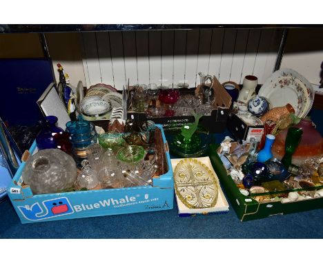 FOUR BOXES AND LOOSE OF CERAMICS AND GLASSWARE to include boxed Buckingham wine glasses, boxed Cathedral Crystal glasses, gre