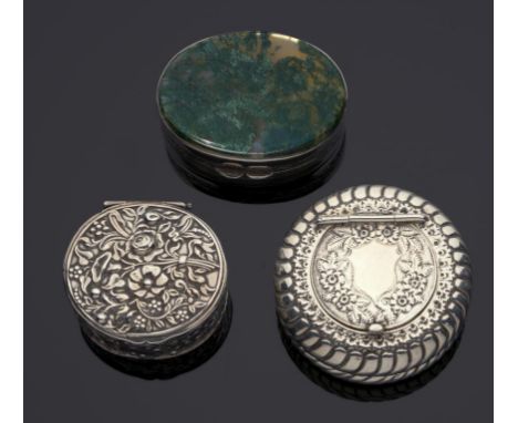 THREE SILVER BOXES  comprising an oval snuff box with green stained agate inset lid, 4.5cm w, by Frank Banks, Birmingham 1911