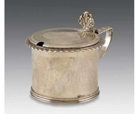 A WILLIAM IV SILVER DRUM MUSTARD POT  7cm h, by  AB, J & A Savory, London 1833, 3ozs 15dwts ++In fine condition with light po
