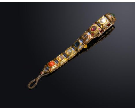 AN INDIAN GEM SET AND GOLD AND POLYCHROME ENAMEL BRACELET, JAIPUR, RAJASTHAN, 19TH C in ten sections, the reverse also enamel