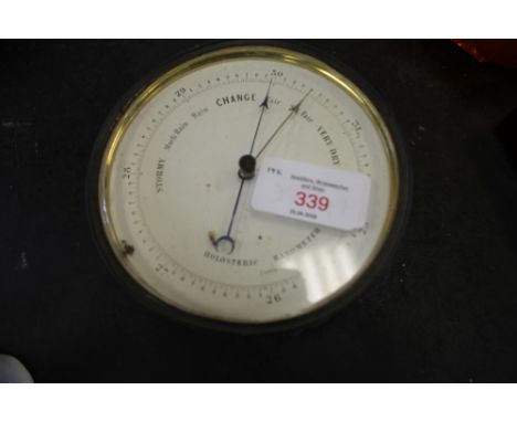 Holosteric barometer