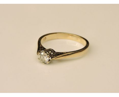 A 9ct gold single stone diamond ring, approximately ¼ct, size M½, 2.2g