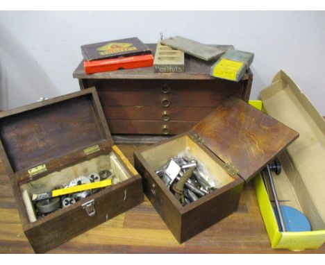 A vintage table top tool chest, two small boxes, mixed taps and dies and a vintage princeps box 