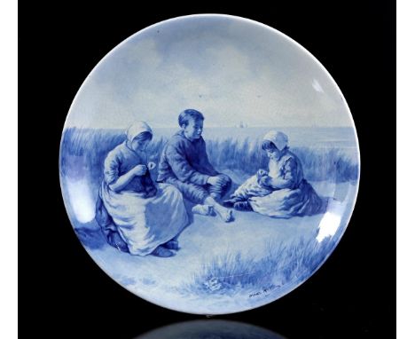Porceleyne Fles Delft earthenware dish with decor after Artz, model number 736, 29.5 cm diameter (chip on the back of the sta