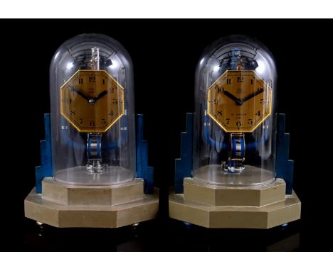 2 bell jar clocks, movement marked Bulle Clock Breveté SGDG patented, 27.5 cm high