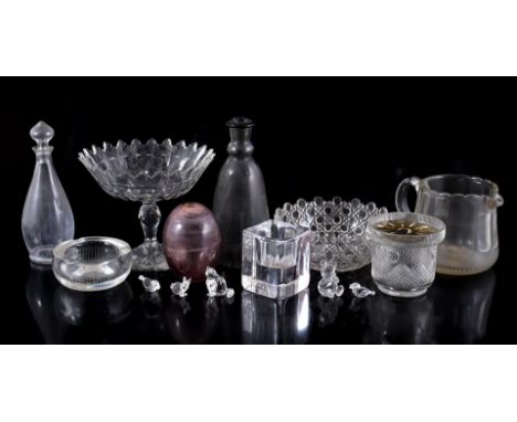 Box glassware and crystal incl. 5 Swarovski figurines, Kosta Boda vase, Copier decanter and nail ashtray