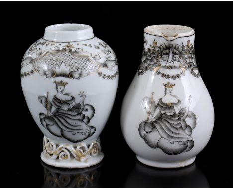 Porcelain Encre de Chine/Grisailles tea caddy with decor 'Juno with the peacock', China Qianlong period, 10 cm high (chip) an