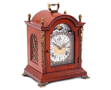 Wuba table clock with moon phase, in walnut case, 25 cm high